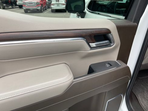 Used 2022 GMC Sierra 1500 SLT w/ SLT Premium Plus Package image 25