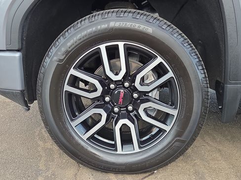 Used 2020 GMC Sierra 1500 AT4 w/ AT4 Premium Package AWD/4WD image 9