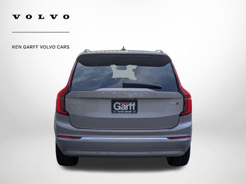 New 2026 Volvo XC90 B6 Plus w/ Protection Package Premier image 4