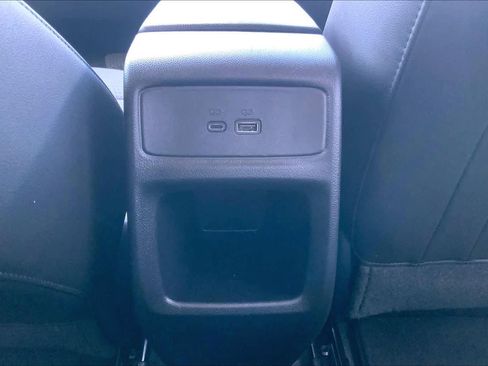 Certified 2025 Chevrolet Trax LT w/ Driver Confidence Package image 36