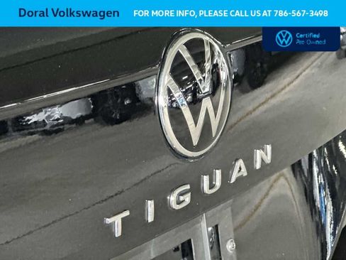 Used 2024 Volkswagen Tiguan SE R-Line FWD image 10