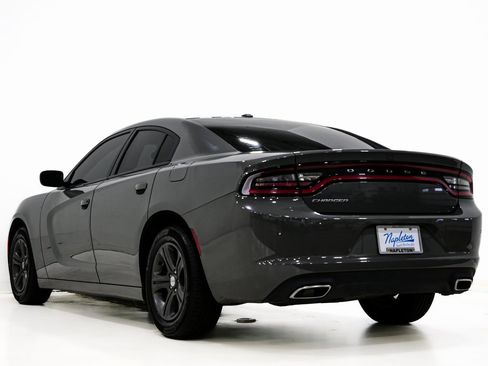 Used 2019 Dodge Charger SXT image 9