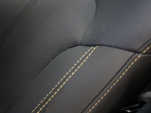 Used 2025 MAZDA CX-70 Plug-In Hybrid w/ Premium Pkg image 38