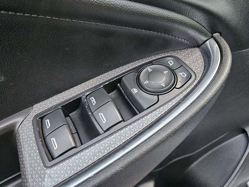 Used 2017 Chevrolet Malibu LT w/ Leather Package image 13