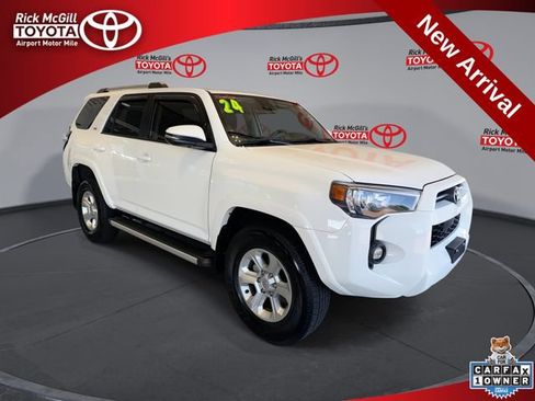 Used 2024 Toyota 4Runner SR5 Premium w/ Moonroof Package AWD/4WD image 1