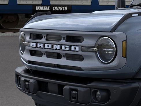 New 2025 Ford Bronco Big Bend w/ Black Diamond Package image 19