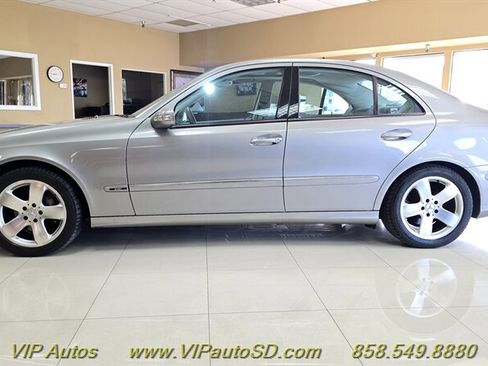 Used 2003 Mercedes-Benz E 500 Sedan image 6