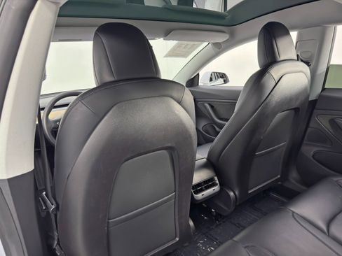 Used 2019 Tesla Model 3 Mid Range image 34