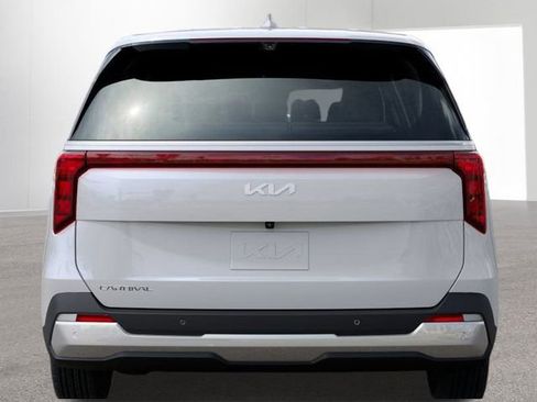 New 2026 Kia Carnival EX image 13