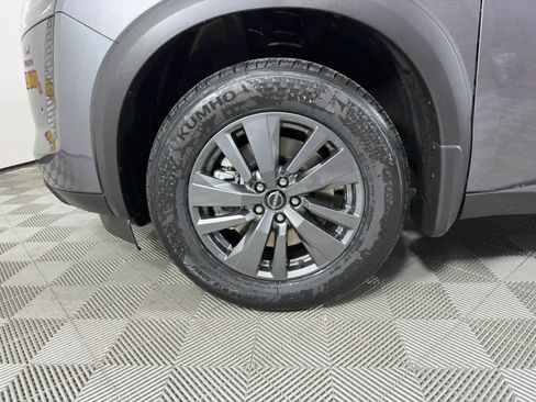 New 2026 Nissan Pathfinder SV w/ SV Premium Package image 10