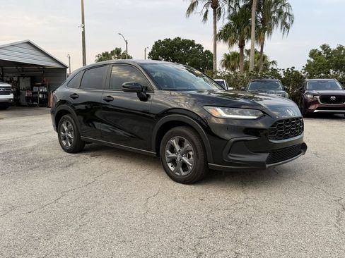 Used 2026 Honda HR-V LX image 2