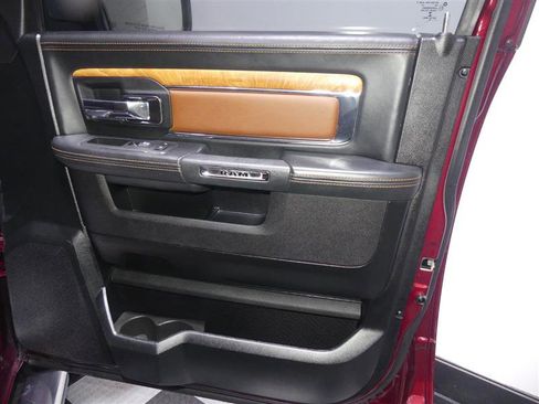 Used 2018 RAM 1500 Laramie Longhorn w/ Convenience Group image 17