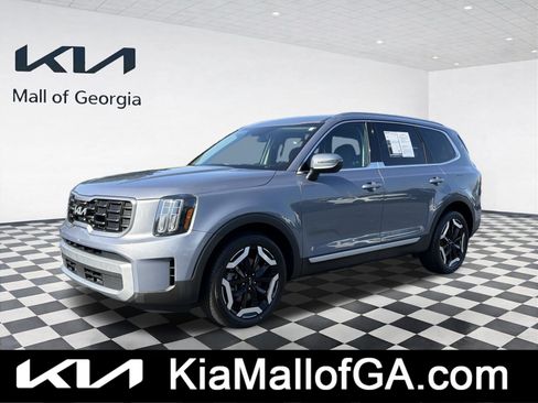 Used 2023 Kia Telluride S AWD/4WD image 1