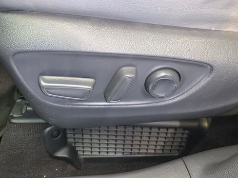 Used 2021 Toyota Sienna XLE image 16