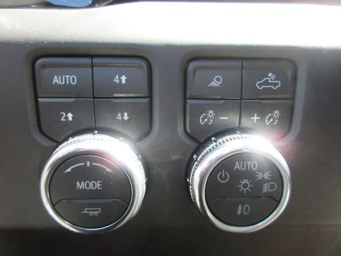 New 2026 GMC Sierra 2500 AT4 w/ AT4 Premium Plus Package AWD/4WD image 17