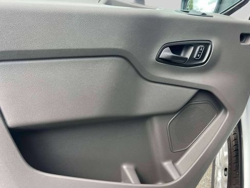 Used 2025 Ford Transit 250 Low Roof w/ Exterior Upgrade Package RWD image 19