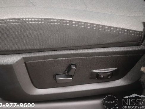 Used 2024 RAM 2500 Big Horn image 15