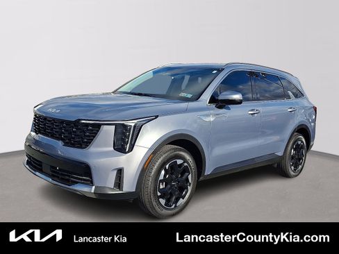 Used 2024 Kia Sorento S image 1