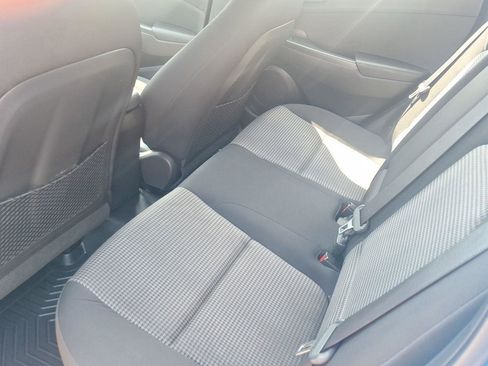 Used 2019 Hyundai Kona SE AWD/4WD image 13
