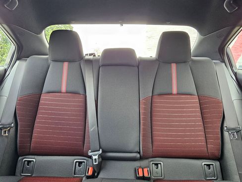 Used 2023 Toyota Corolla SE w/ SE Premium Package FWD image 26