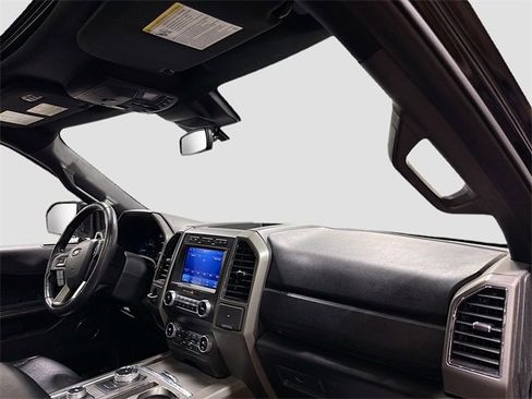 Used 2020 Ford Expedition XLT w/ FX4 Off-Road Package image 29