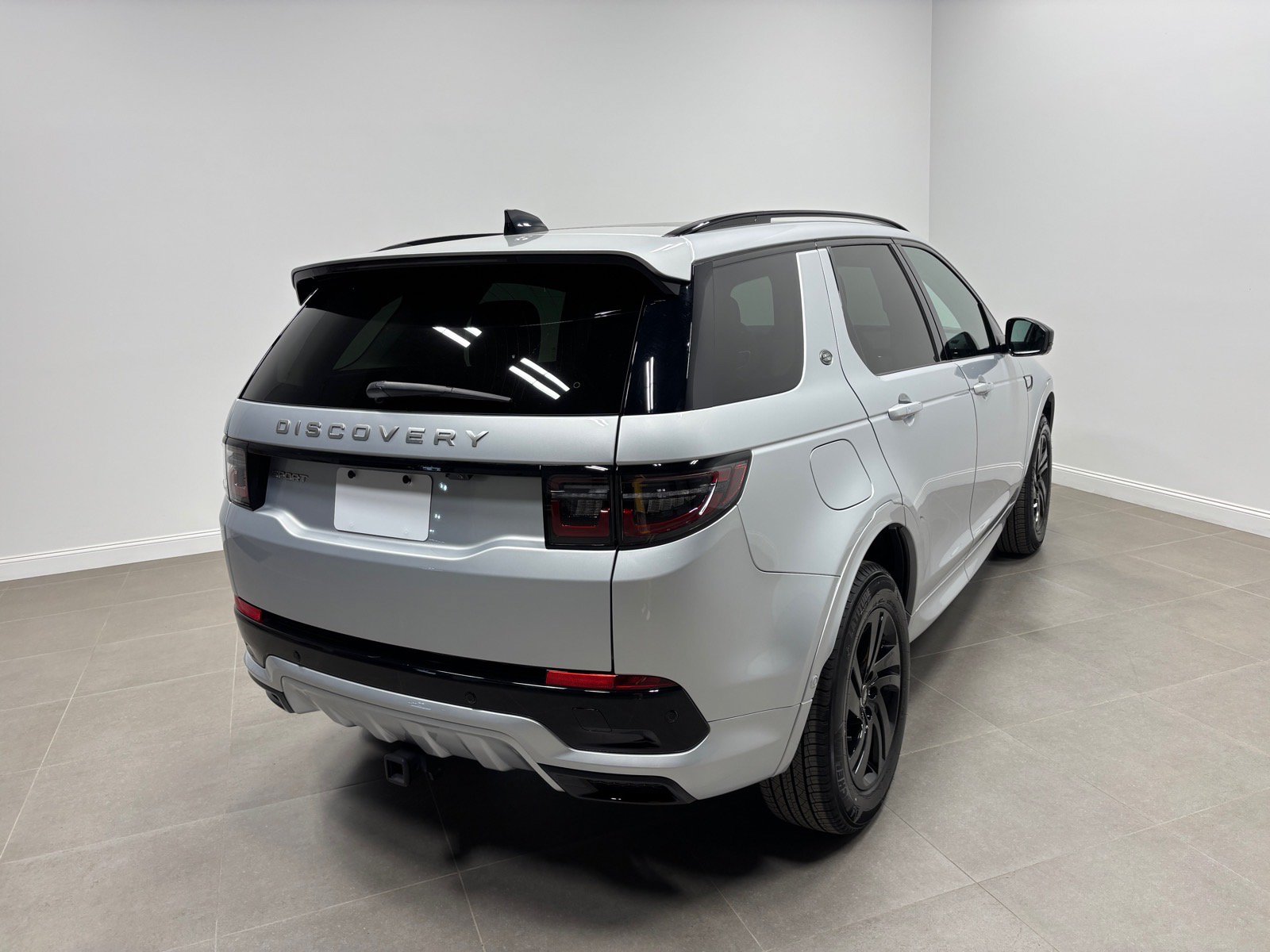 New 2024 Land Rover Discovery Sport S AWD/4WD image 7