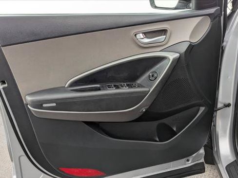 Used 2018 Hyundai Santa Fe Sport w/ 2.4L Value Package 02 FWD image 13