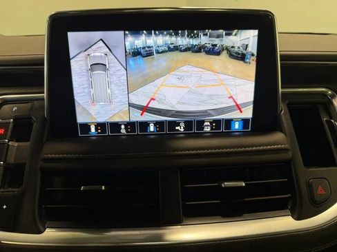 Used 2021 GMC Yukon SLT w/ SLT Luxury Plus Package AWD/4WD image 21