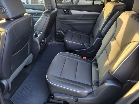 New 2026 Buick Enclave Preferred w/ Power Package image 4