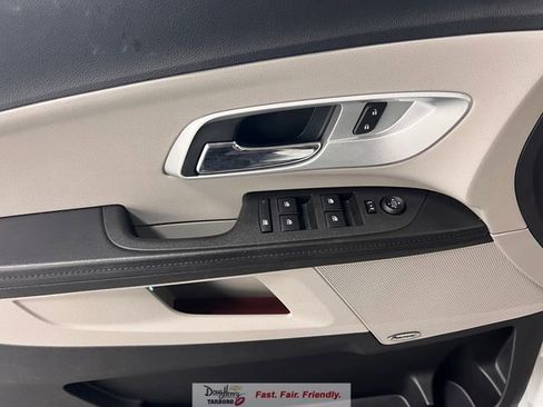 Used 2016 Chevrolet Equinox LTZ w/ Enhanced Convenience Package image 24