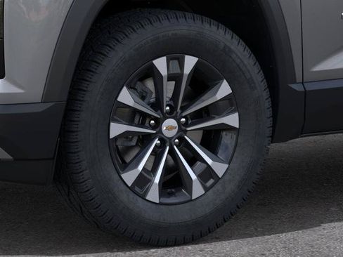 New 2027 Chevrolet Equinox LT FWD image 9