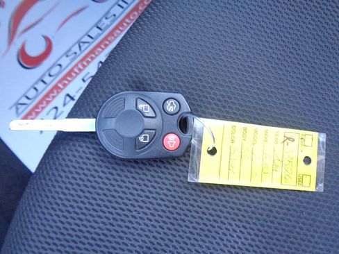 Used 2014 Ford Focus SE FWD image 16