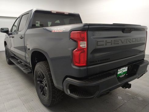 Used 2019 Chevrolet Silverado 1500 Custom Trail Boss w/ Custom Convenience Package AWD/4WD image 5