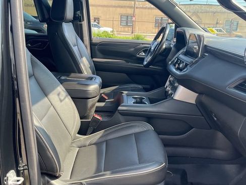 Used 2023 Cadillac XT5 Premium Luxury w/ LPO, Floor Liner Package AWD/4WD image 7