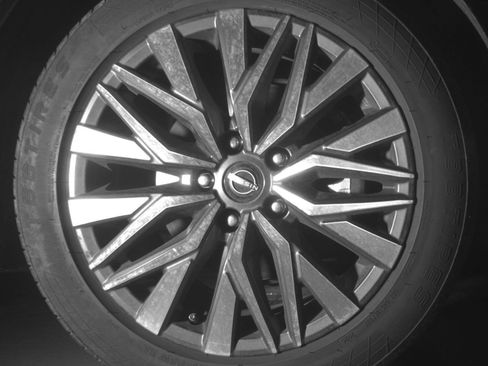 Used 2025 Nissan Altima 2.5 SV FWD image 16