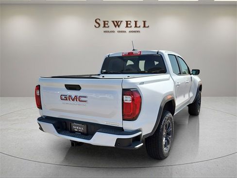 New 2025 GMC Canyon Elevation image 4