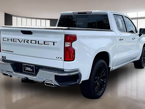 Used 2021 Chevrolet Silverado 1500 LTZ w/ LTZ Convenience Package II AWD/4WD image 7