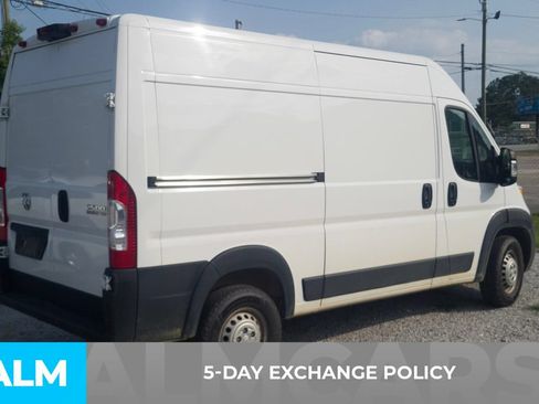 Used 2025 RAM ProMaster 2500 w/ Convenience Group FWD image 3