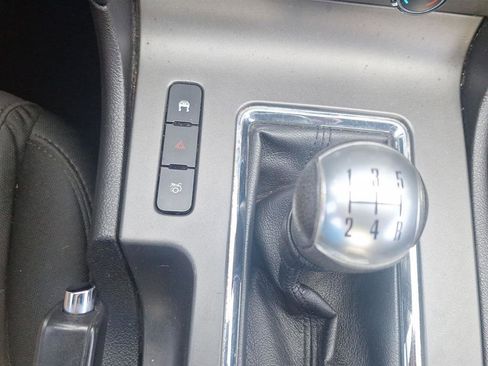 Used 2010 Ford Mustang GT image 22