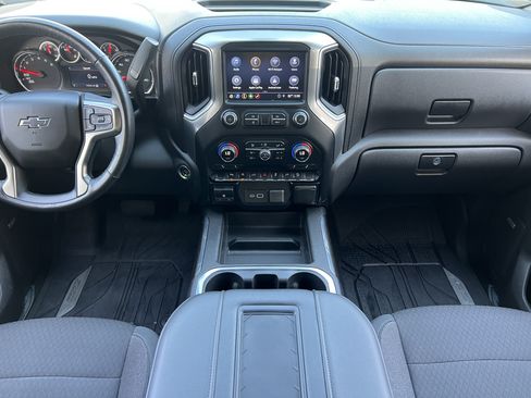 Used 2019 Chevrolet Silverado 1500 RST AWD/4WD image 32