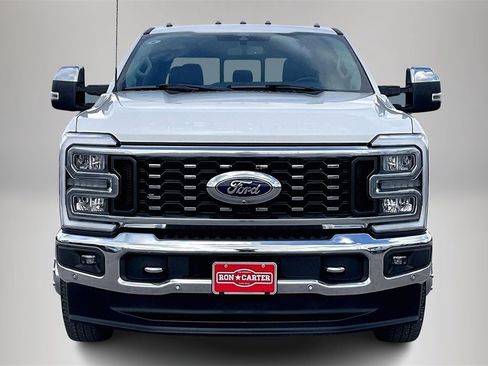 Used 2024 Ford F350 Lariat w/ Lariat Ultimate Package image 3
