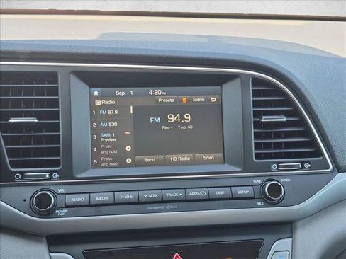 Used 2018 Hyundai Elantra SEL FWD image 14