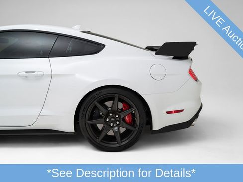 Used 2022 Ford Mustang Shelby GT500 w/ Carbon Fiber Track Pack image 10
