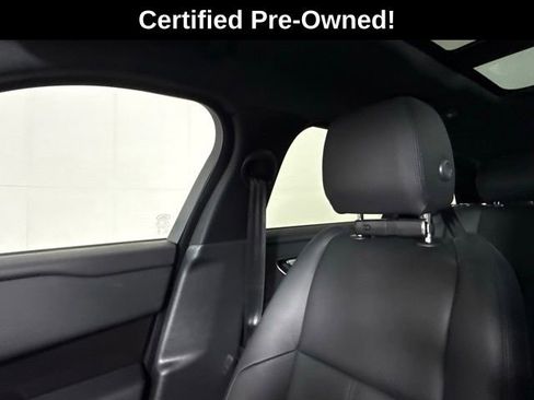 Certified 2026 Land Rover Range Rover Velar Dynamic SE AWD/4WD image 20