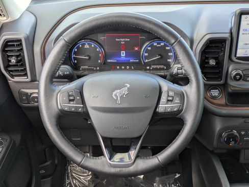 Used 2022 Ford Bronco Sport Outer Banks w/ Tech Package AWD/4WD image 20