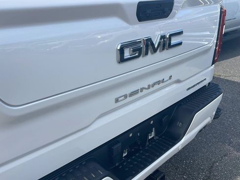 Used 2024 GMC Sierra 1500 Denali Ultimate AWD/4WD image 7