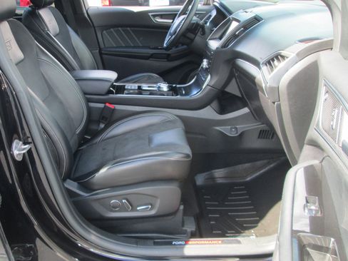 Used 2019 Ford Edge ST w/ Equipment Group 401A AWD/4WD image 12
