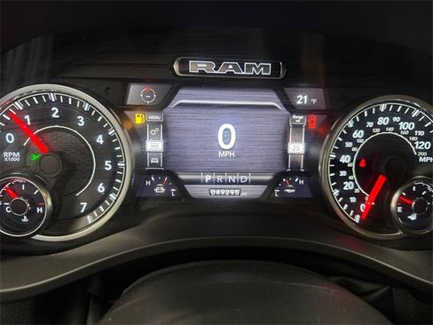 Used 2022 RAM 1500 Big Horn image 2