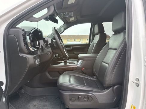 Used 2024 GMC Sierra 1500 SLT w/ SLT Premium Plus Package image 16