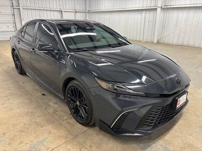 Used 2025 Toyota Camry SE w/ Convenience Package